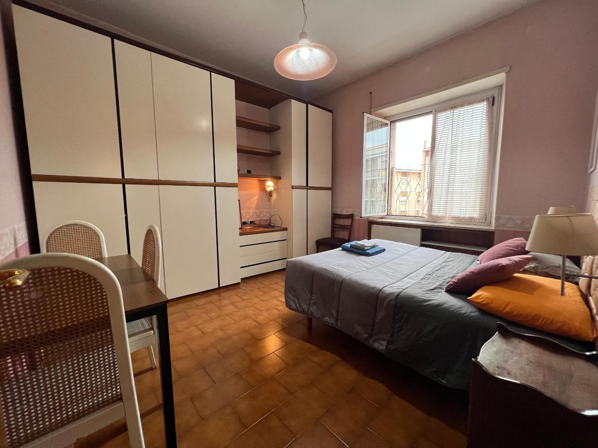 --colosseum 15 Min-- Trastevere, Free Wi-fi & A-c Apartamento *